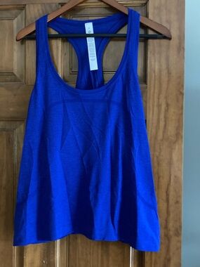 Lululemon Swiftly Tech Scoop neck Tank 2.0 Race Length Blue Size 16